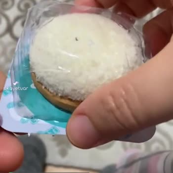 Eti Puf İçinden Bir Şey Çıktı