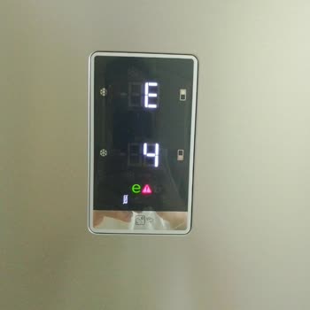 Beko Buzdolabının Soğutmama Ve Sürekli Hata Sorunu Çözülmedi, Yenisi Talep Ediliyor