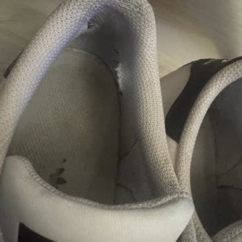 Adidas Superstar Ayakkabım Kısa Sürede Astar Bozulması Ve Yan Yırtılmalar