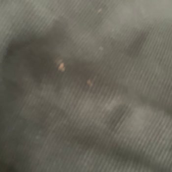 Veni Hair Studio Randevuda Saç Açma Ve Boyama Sonrası Turuncu Dip Rengi Ve Kıyafet Lekesi