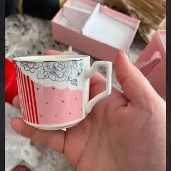 Defolu Fincan Takımları Ve Engelli Çocuğum İçin Yetersiz Destek