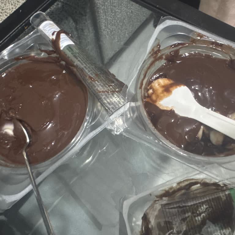 Şubedeki Bozuk Supangle Ve Kazandibi Ürünleri İçin İade Ve Denetim Talebi