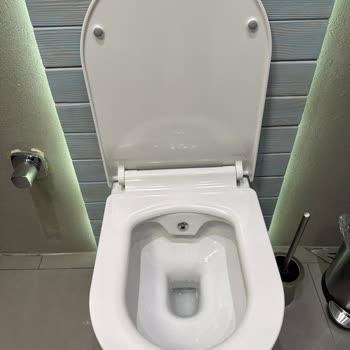 Kale Asma Klozette Su Sıçraması Ve Hijyen Sorunu