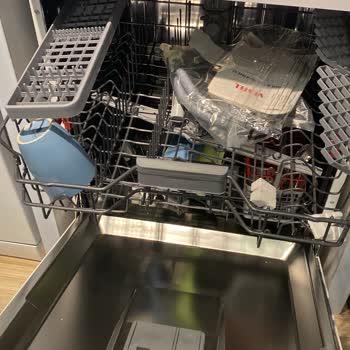 Teşhir Ürünü Gönderilerek Yanıltıcı Satış Ve Çelişkili İletişim