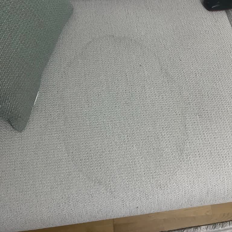 Suya Duyarlı Kumaşlı Bohem Koltuk Takımında Kalıcı Lekeler