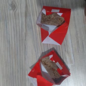 Kurtlanmış Ve Bozulmuş Ülker Sütlü Çikolata