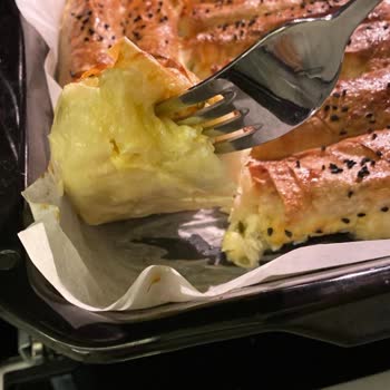 Arçelik Harmoni Fırının Alt Isıtıcısı Çalışmıyor, Bayiden Yanıltıcı Satış Ve Çözüm Reddedildi