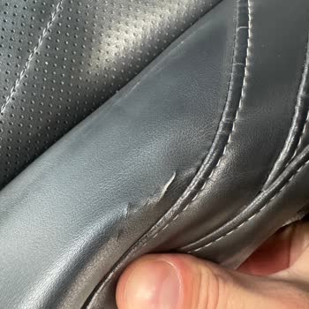 Koltuk Döşemelerinde Çatlama Ve Direksiyonda Deformasyon