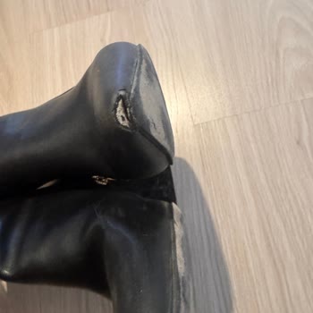 Boyner Botlarda Kalitesiz Ürün Ve Garantiden Yanıt Bekleniyor