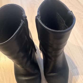 Boyner Botlarda Kalitesiz Ürün Ve Garantiden Yanıt Bekleniyor