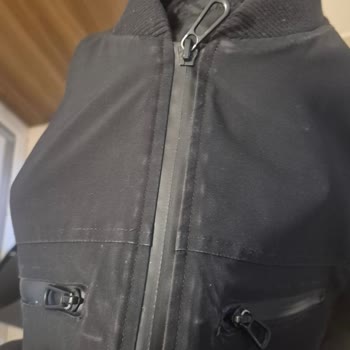 Pierre Cardin Montu Yıkamada Renk Soldu, Şirket Müşteri Hatası Deyip Kabul Etmedi