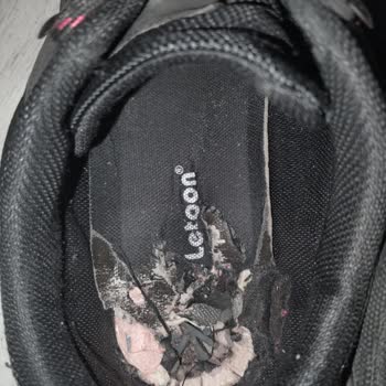 Letoon Ayakkabısının Yağmurda Tabanından Su Çekmesi