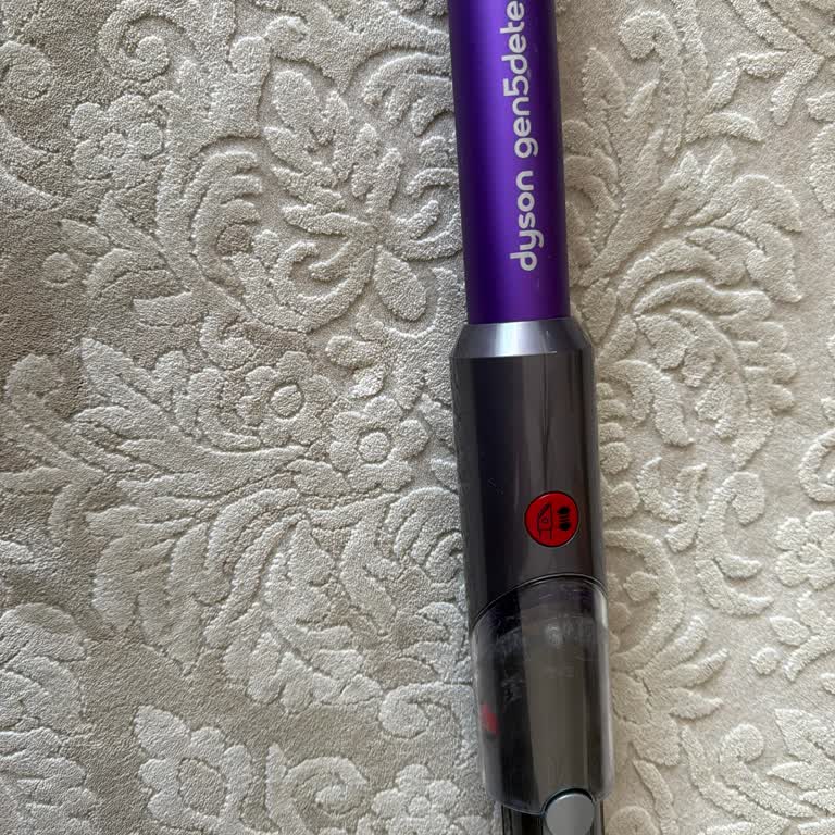 Dyson Gen5detect Süpürgenin Boru Sorunu Ücretsiz Değişim Talebi