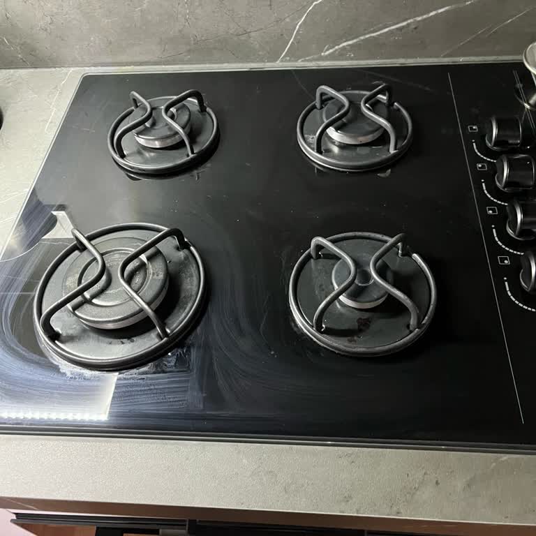 Teka Ocak Üstü Demir Izgaralardaki Kayma Ve Güvenlik Riski