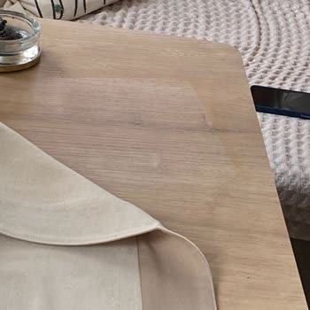 Masa Tablasındaki Leke Ve Pürüzlü Yüzey Sorunu