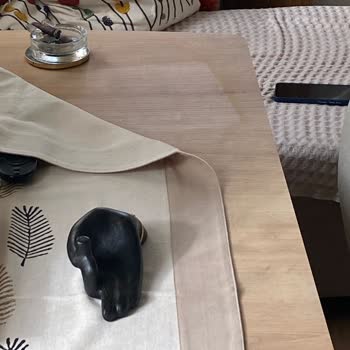 Masa Tablasındaki Leke Ve Pürüzlü Yüzey Sorunu