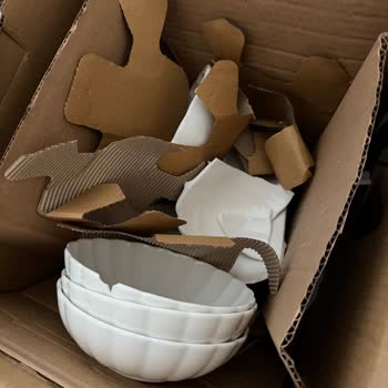 Kırık Gelen Kütahya Porselen Yemek Takımı İçin Hızlı Değişim Talebi