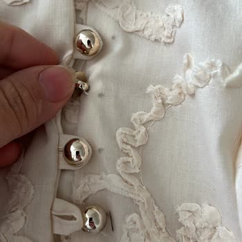 Defolu Kıyafetler Ve Geri Ödeme Reddi