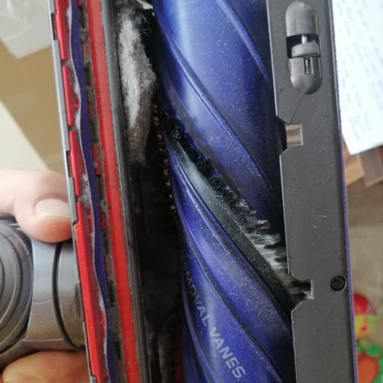 Dyson Süpürge Kasko Poliçesi Yanıltıcı, Onarım Ve Temiz Teslimat Talebi