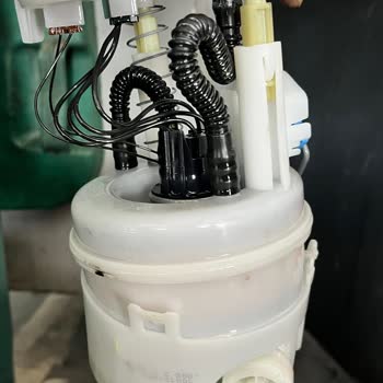 Sıfır Kilometrede Clio Alpine Şamandıra Hasarı Ve 32 Bin TL Fatura Renault Servis'ten Garanti Dışı