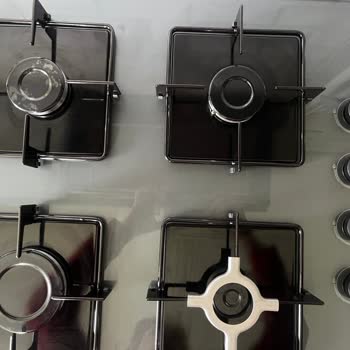 Bosch Ankastre Ocağımda Erken Renk Değişimi Ve Garanti Talebi