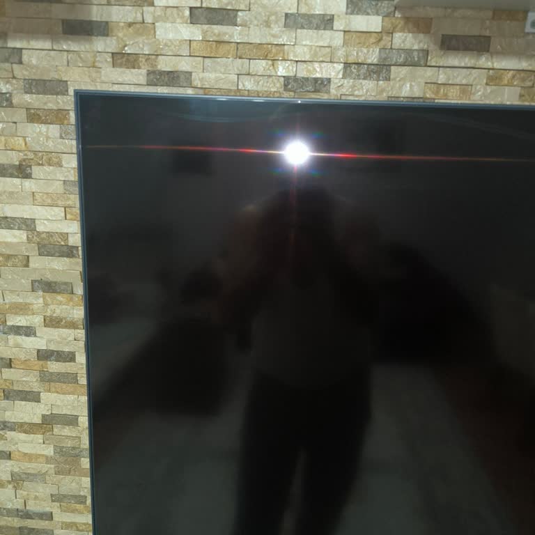 Teslim Edilmemiş Televizyon Ve Kırık Panel İddiası Üzerine Değişim Talebi