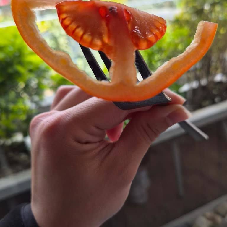 Maltepe Piazza Mado Şubesinde Hijyen Ve Bozulmuş Domatesler Nedeniyle Sağlık Endişesi