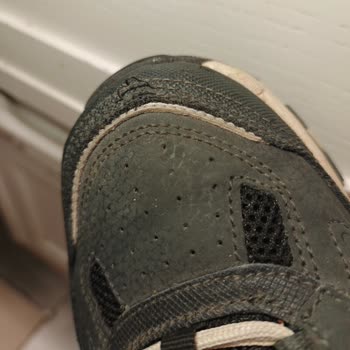 Skechers Ayakkabısında Kısa Sürede Dikiş Açılması Ve Müşteri Hizmetinin Yetersiz İncelemesi