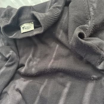 Altınyıldız Kazaklarında Tiftiklenme Ve Renk Atması Nedeniyle İade Talebi