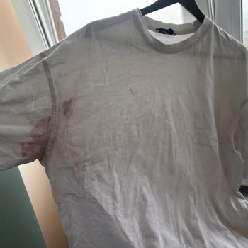 Bosch Çamaşır Makinesinin Siyah İz Bırakması Ve Tekrarlanan Arızalar Nedeniyle Değişim Talebi