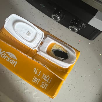 Migros Şubesinde Bozulmuş Yörsan Sütü Satışı İçin Şikayet