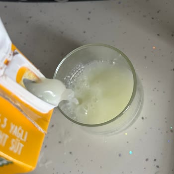 Migros Şubesinde Bozulmuş Yörsan Sütü Satışı İçin Şikayet