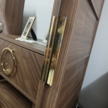 E**** Y**********’da Montaj Hataları Ve Kulplarda Renk Solması