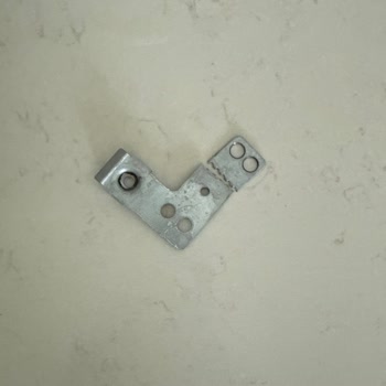 Siemens Bulaşık Makinesi Sabitleme Aparatı Kırıldı, Düşme Riski Oluştu