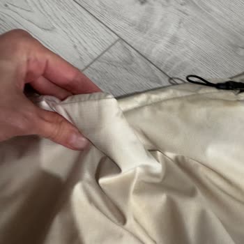 Kuru Temizlemede Montum Tüyleri Yumak Yumak Oldu, Rengi Sarıya Döndü