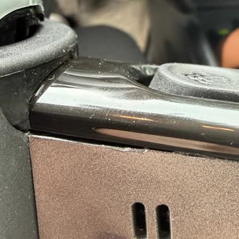 Servis Sonrası Çaycımda Çizik Ve Tornavida İzleri