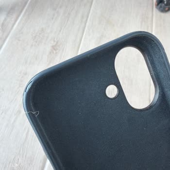 Yanlış Renk Ve Çabuk Aşınan Apple Kılıfı Şikayeti