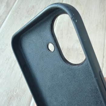 Yanlış Renk Ve Çabuk Aşınan Apple Kılıfı Şikayeti