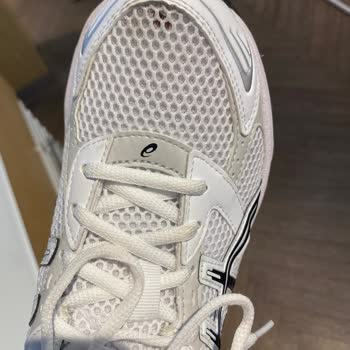 Ayıplı Asics Ayakkabısında Tek Ay İçinde File Açılması Kabul Edilemez