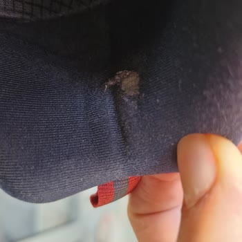 Skechers Ayakkabısının Kısa Sürede Yırtılması Ve Sorumluluk Reddi