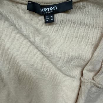 Koton Tişört Kısa Sürede Bozuldu, Hepsiburada Ve Koton'dan Çözüm Bekleniyor