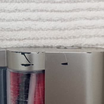 Onvo Şarjlı Dikey Süpürgenin Uç Parçasının Soyulması Ve Ücretsiz Değişim Talebi