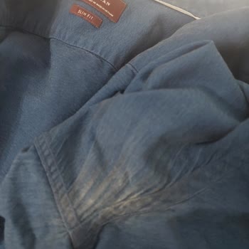 Rexona Men Ürünü Koyu Kıyafetlerde Beyaz Lekelere Neden Oluyor