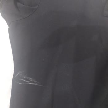 Rexona Men Ürünü Koyu Kıyafetlerde Beyaz Lekelere Neden Oluyor