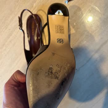 Derimod Online Mağazasında Kısa Sürede Kırılan Topuklar Ve İade Talebi