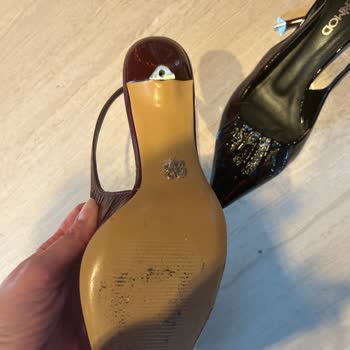 Derimod Online Mağazasında Kısa Sürede Kırılan Topuklar Ve İade Talebi