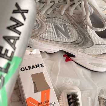 Suet Ayakkabı Ve Temizlik Ürünleri Bir Hafta İşlevsiz, Mağaza İletişimsizliği Ve Değişim Talebi