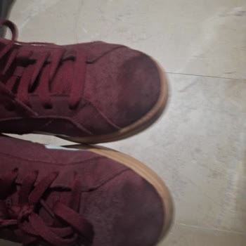 Reebok Ayakkabısının Boya Vermesi Ve Üretim Hatası İddiası