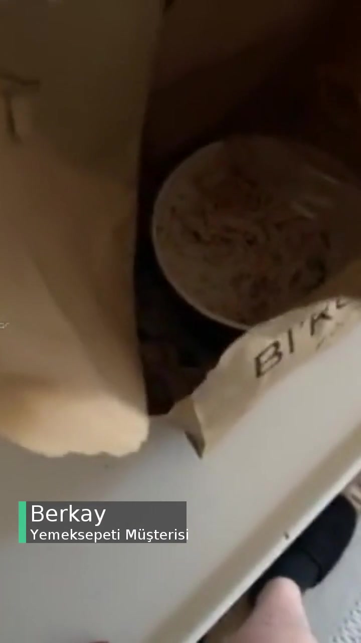 Yemeksepeti Yemeğim Dökülmüş Halde Geldi videonun kapak resmi