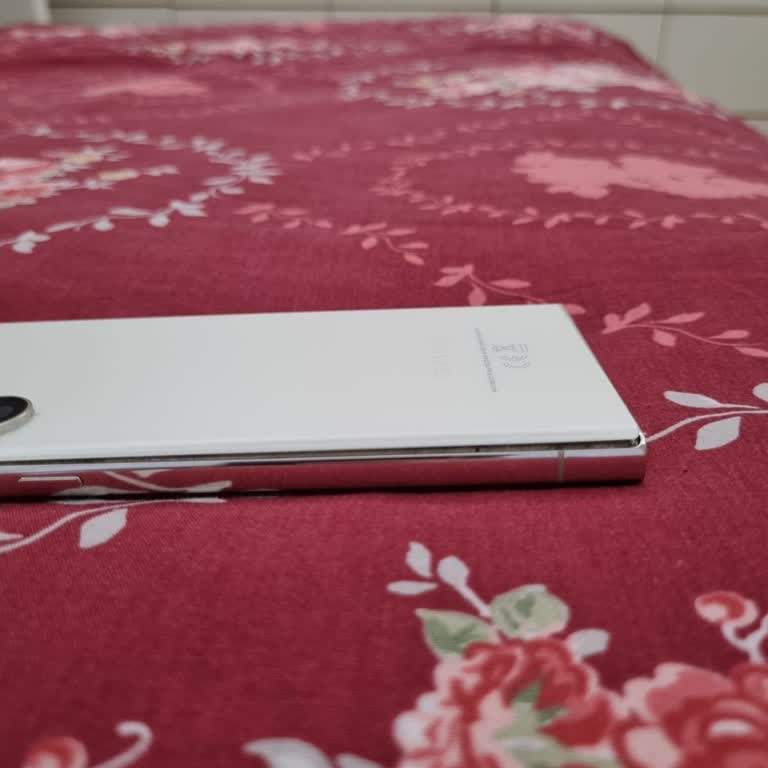 Samsung S23 Ultra Arka Kapak Yapışkanı Sorunu Ücretsiz Çözüm Talebi